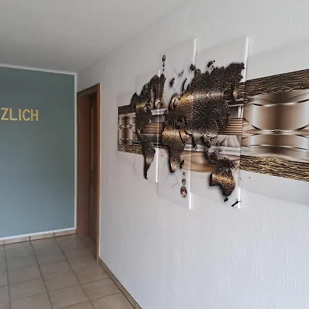 Geraeumige Mit Eigenem Garten,