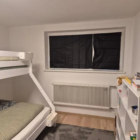 Geraeumige Mit Eigenem Garten, Apartament Klaus (Vorarlberg)