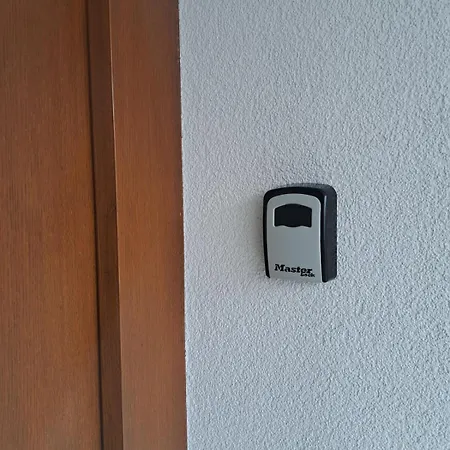 Geraeumige Mit Eigenem Garten, Apartment *