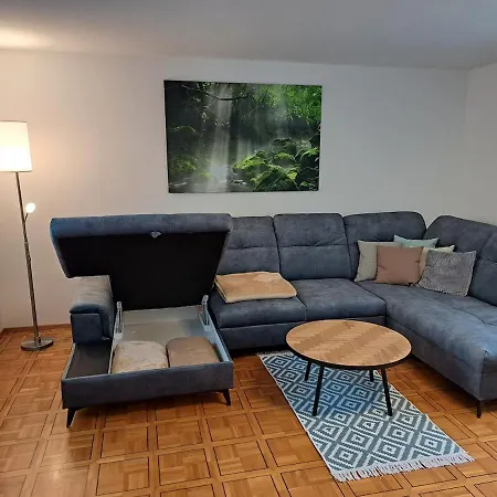 Apartment Geraeumige Mit Eigenem Garten, *